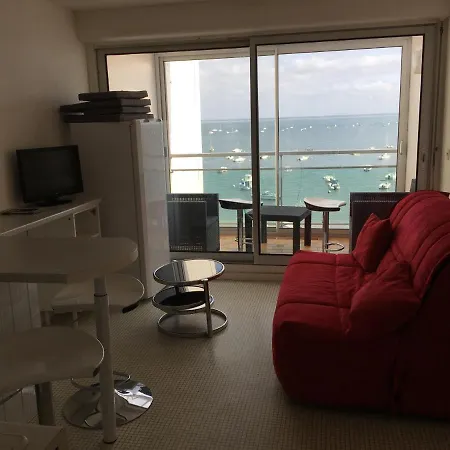 Avec Acces Direct A La