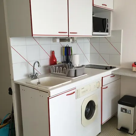 - Acces Direct A La Апартаменты *